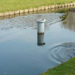 Mobiel meetstation voor het monitoren van waterkwaliteit