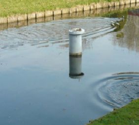 Mobiel meetstation voor het monitoren van waterkwaliteit